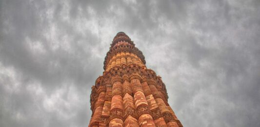 Qutab Minar, la torre de piedra más alta de la India